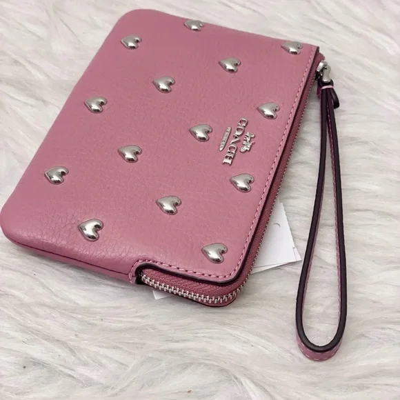 NWT Coach Corner Zip Wristlet With Heart Rivets CDF06 In Silver/Peony - Picture 5 of 5